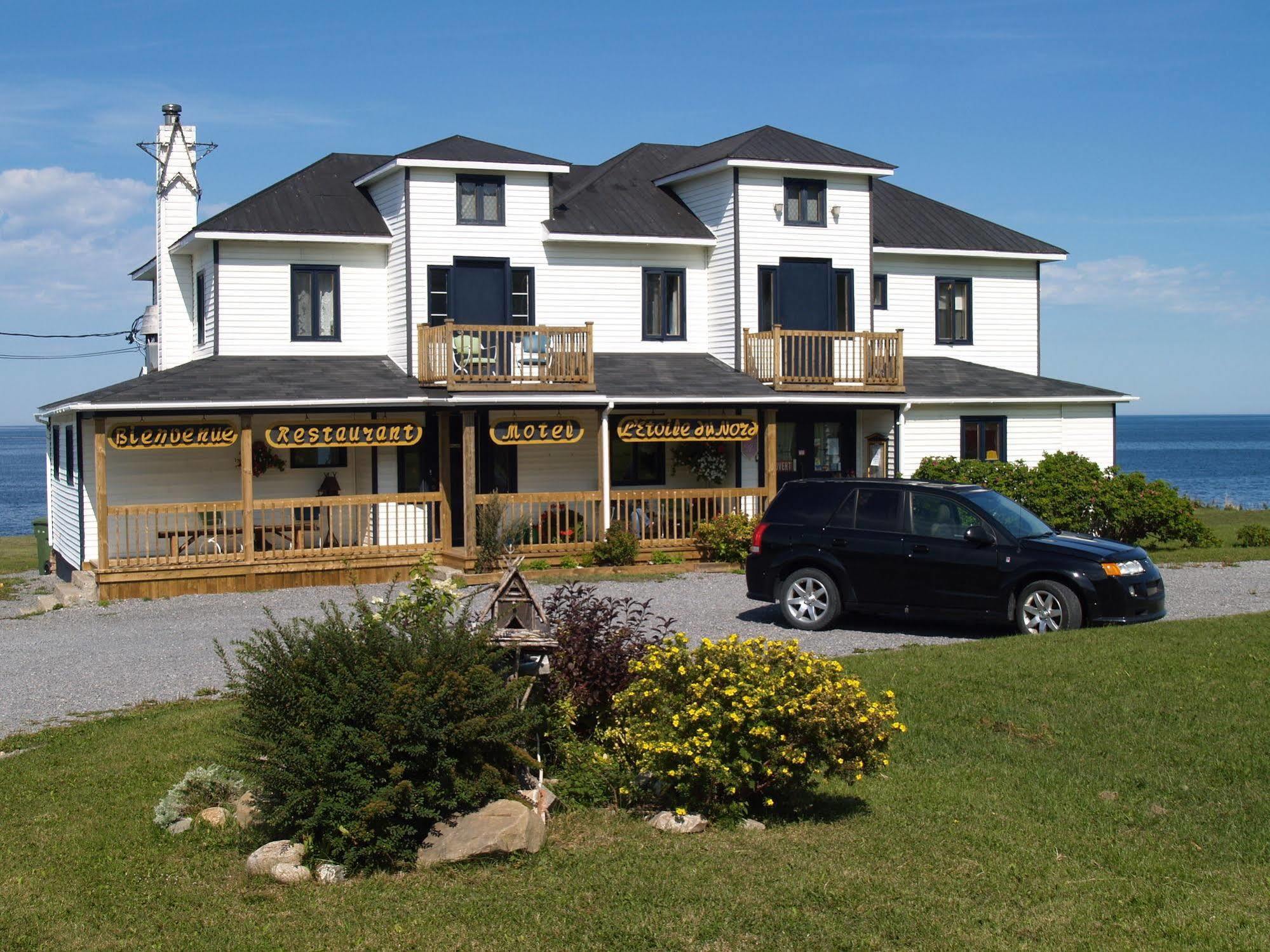 Restaurant-Motel L'Etoile Du Nord Pointe a la Fregate Екстериор снимка